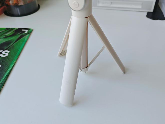 的自拍神器--小米变焦支架自拍杆 2凯发K8旗舰厅一杆多用拍照不求人我(图5)